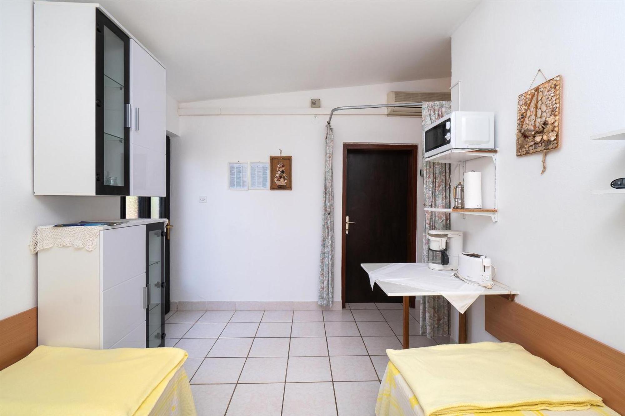 Apartments Stefani Vir Dış mekan fotoğraf