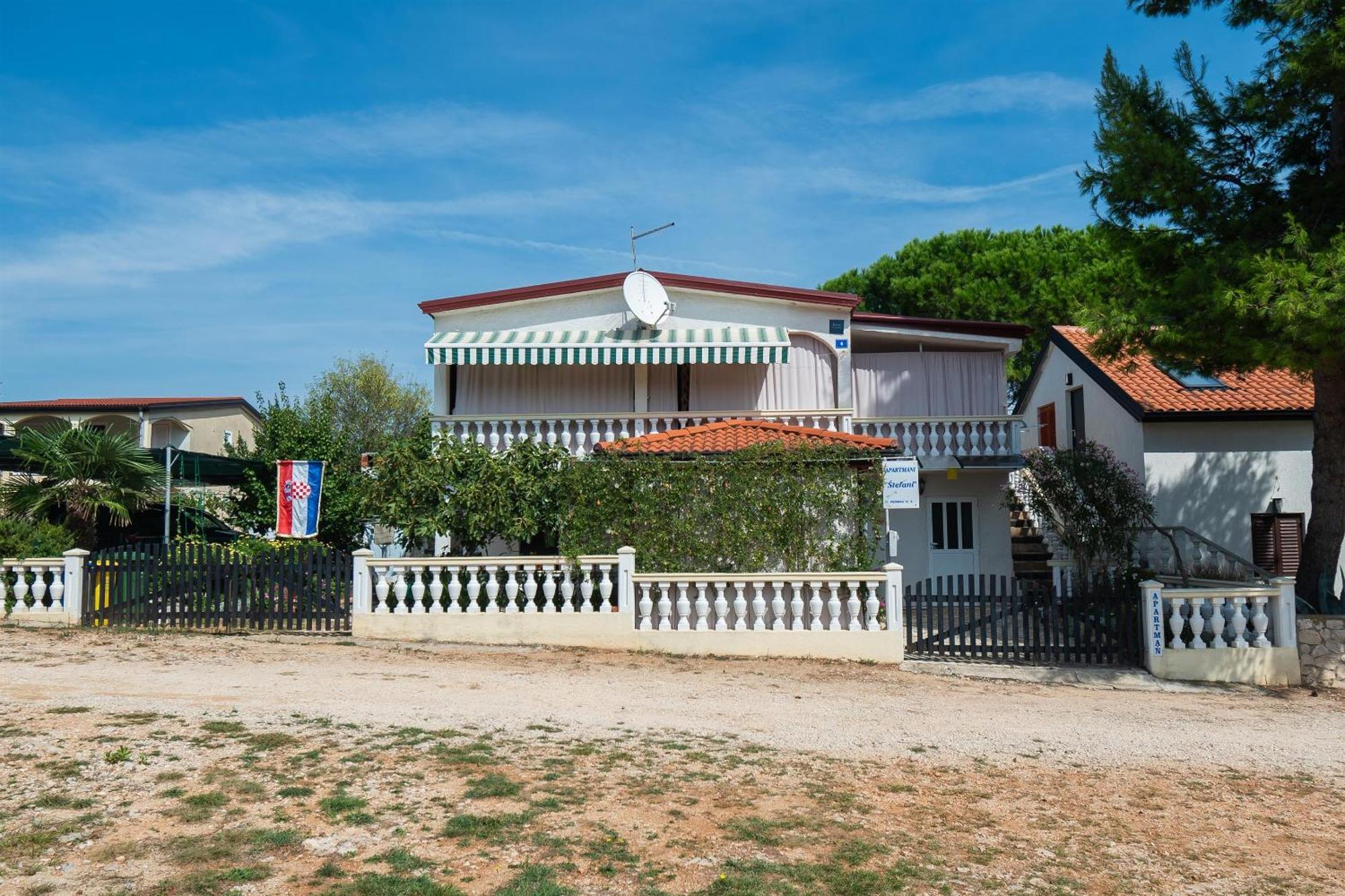 Apartments Stefani Vir Dış mekan fotoğraf